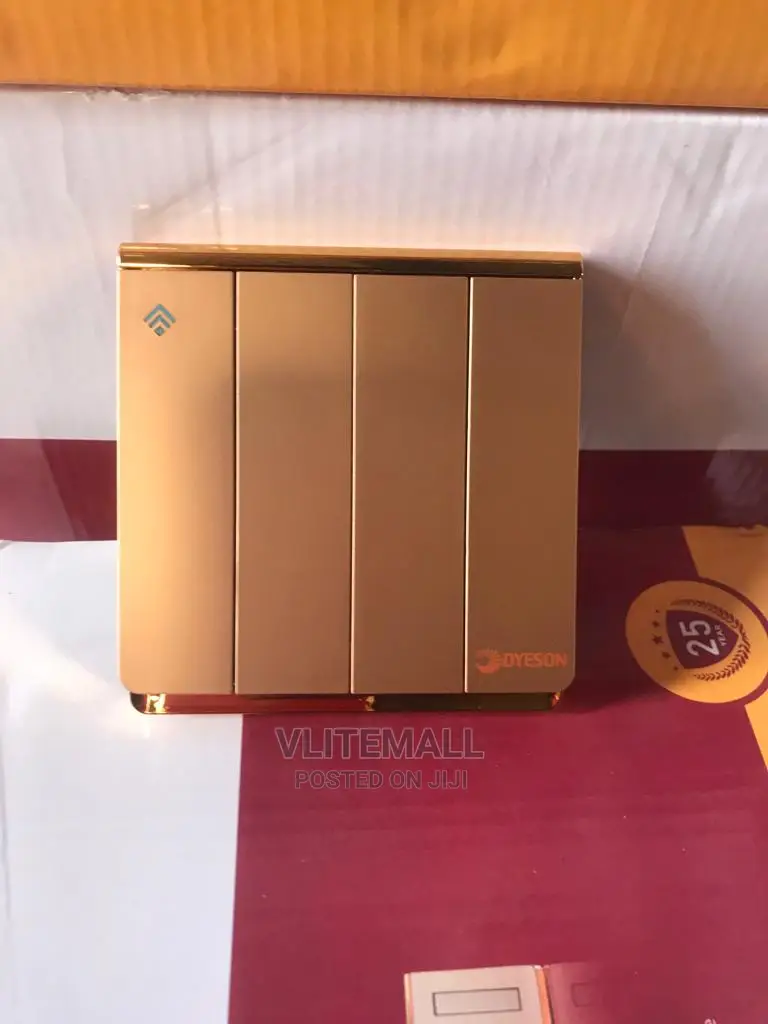 Dyeson 4gang 2way (Gold)