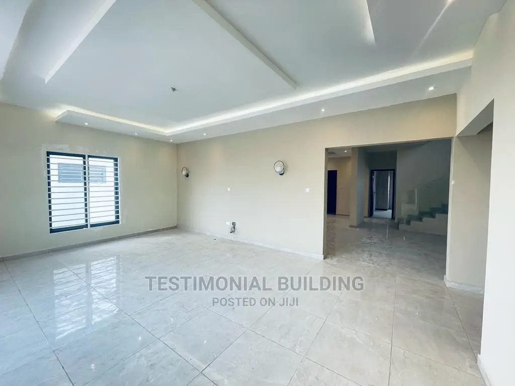 4bdrm House in Testimonial Building, Lake Side Estate for Sale