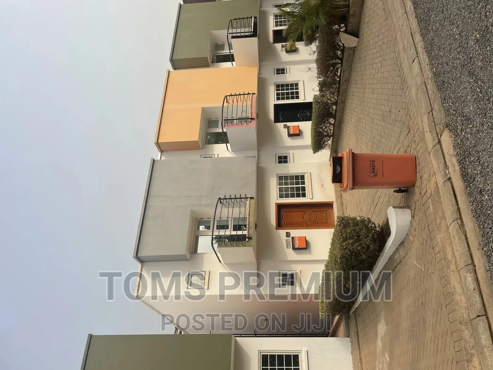 2bdrm Townhouse / Terrace in Cpl Estate, Ashaley Botwe for Rent