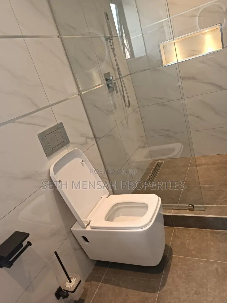3bdrm House in East Legon for Sale