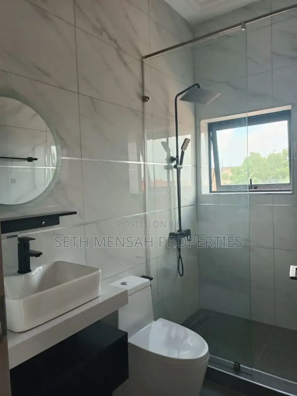 3bdrm House in East Legon for Sale