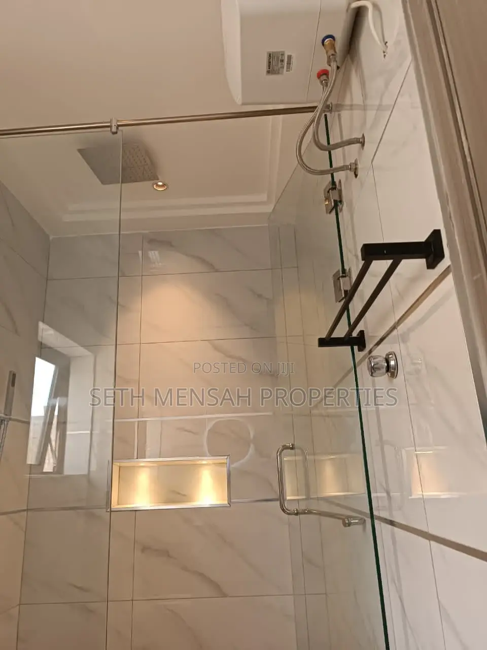 3bdrm House in East Legon for Sale
