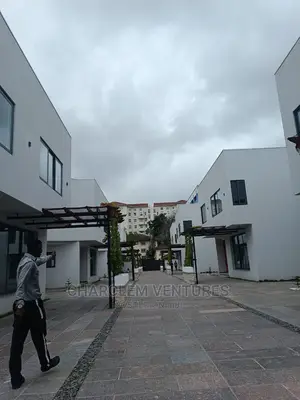 3bdrm Townhouse / Terrace in Charclem Ventures, Accra Metropolitan