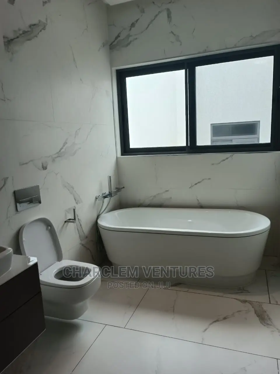 3bdrm Townhouse / Terrace in Charclem Ventures, Accra Metropolitan