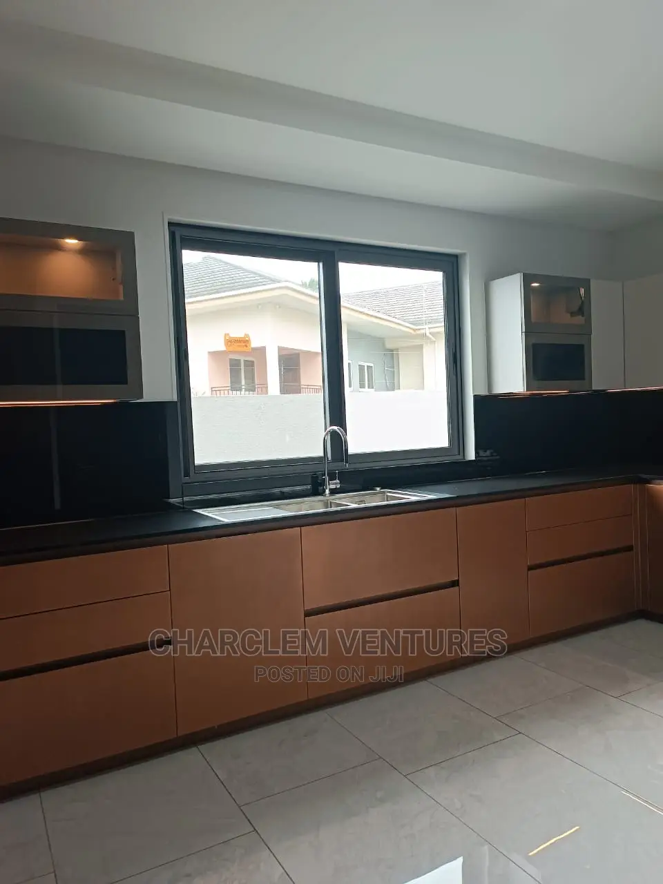 3bdrm Townhouse / Terrace in Charclem Ventures, Accra Metropolitan