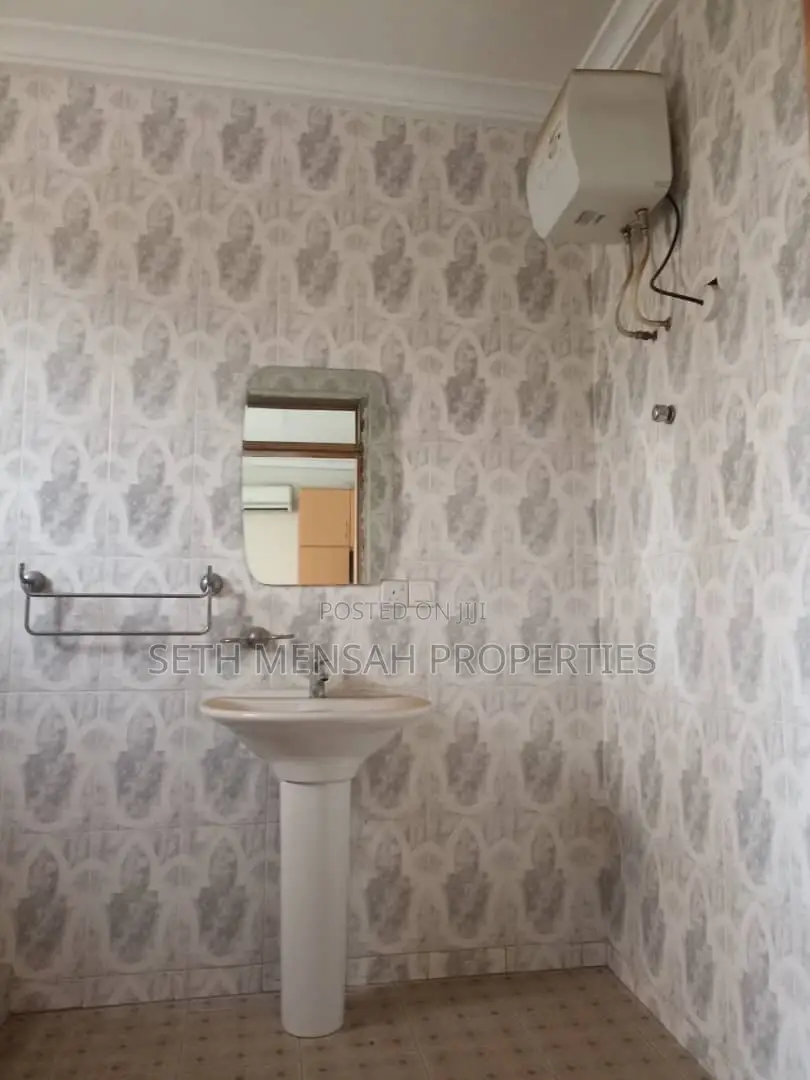 6bdrm House in Spintex for Rent