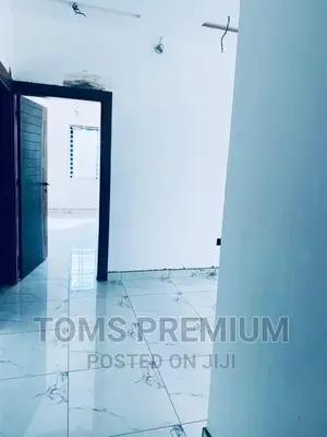 3bdrm House in Lakeside Estate, Ashaley Botwe for Sale