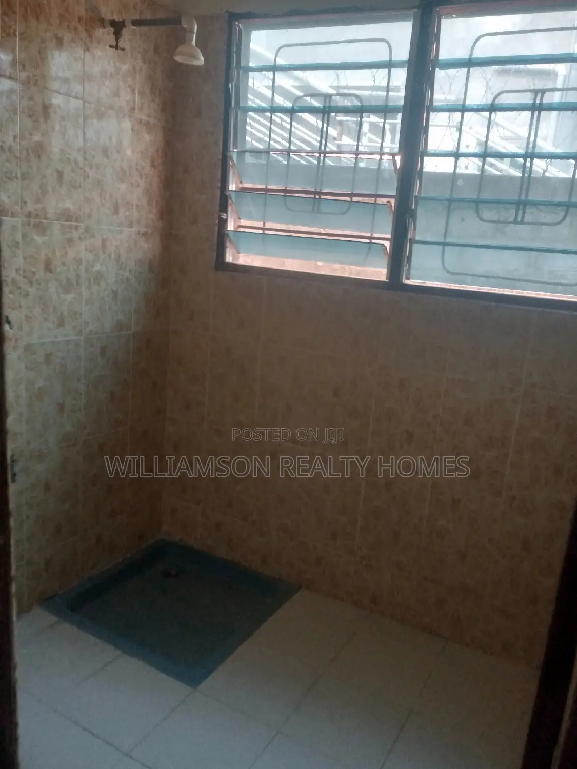 1bdrm Apartment in Community 18, Spintex for rent