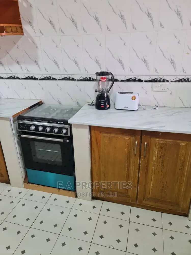 Furnished 3bdrm Apartment in E A Properties, Commandos for rent