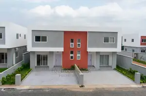 Furnished 3bdrm House in Estate House'S, Tema Metropolitan for sale