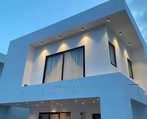 3bdrm House in Baatsona Total for Sale