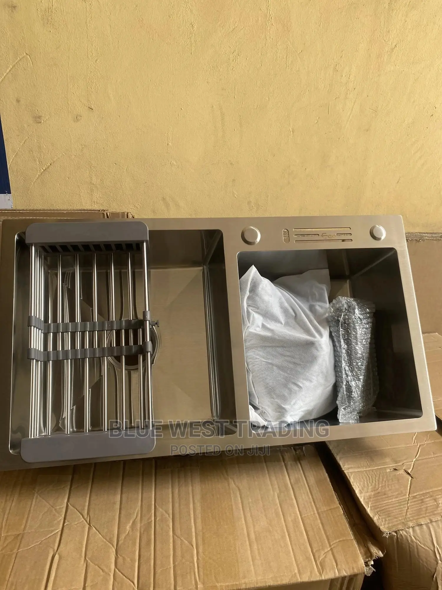 Grey Cabinet Sink With Knife Holder
