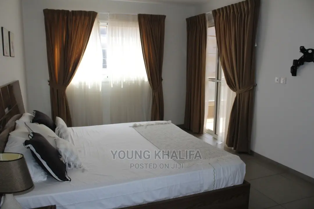 Furnished 2bdrm Apartment in West Hills Mall Area for Sale