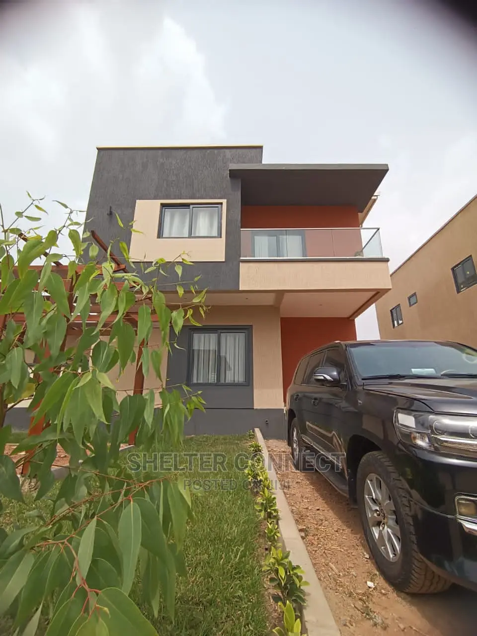 4bdrm Townhouse/Terrace in Oyarifa for Sale
