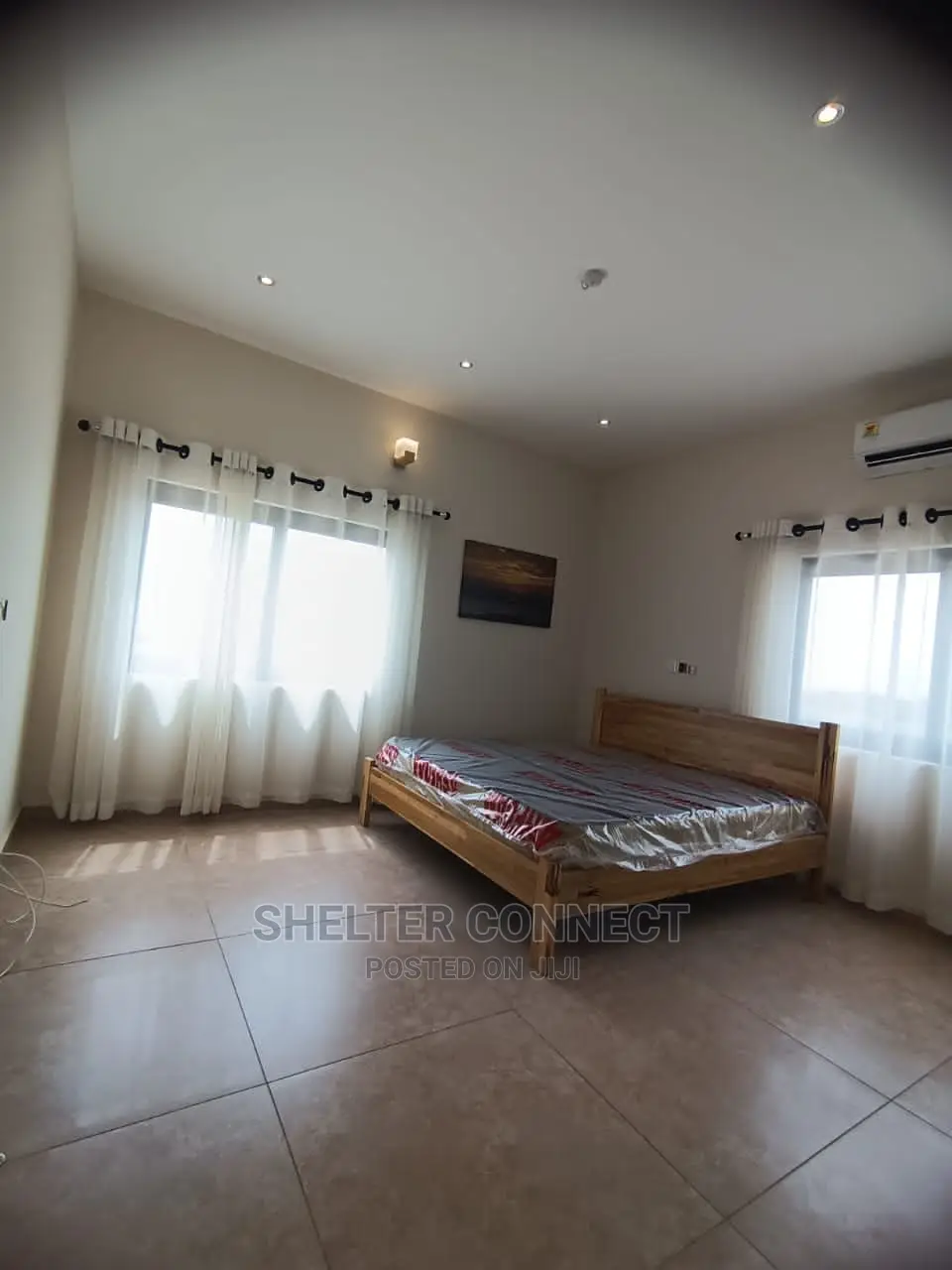 4bdrm Townhouse/Terrace in Oyarifa for Sale