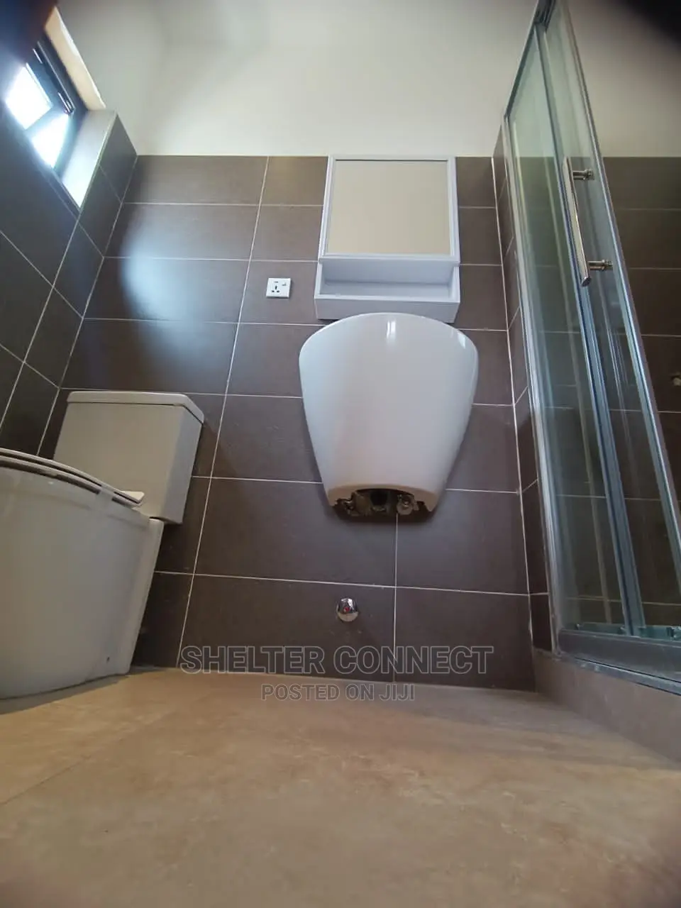 4bdrm Townhouse/Terrace in Oyarifa for Sale