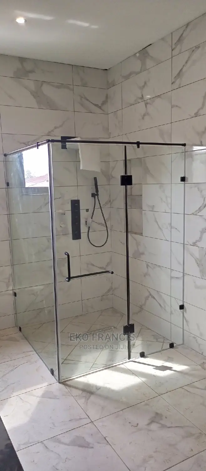 Shower Glass Partition