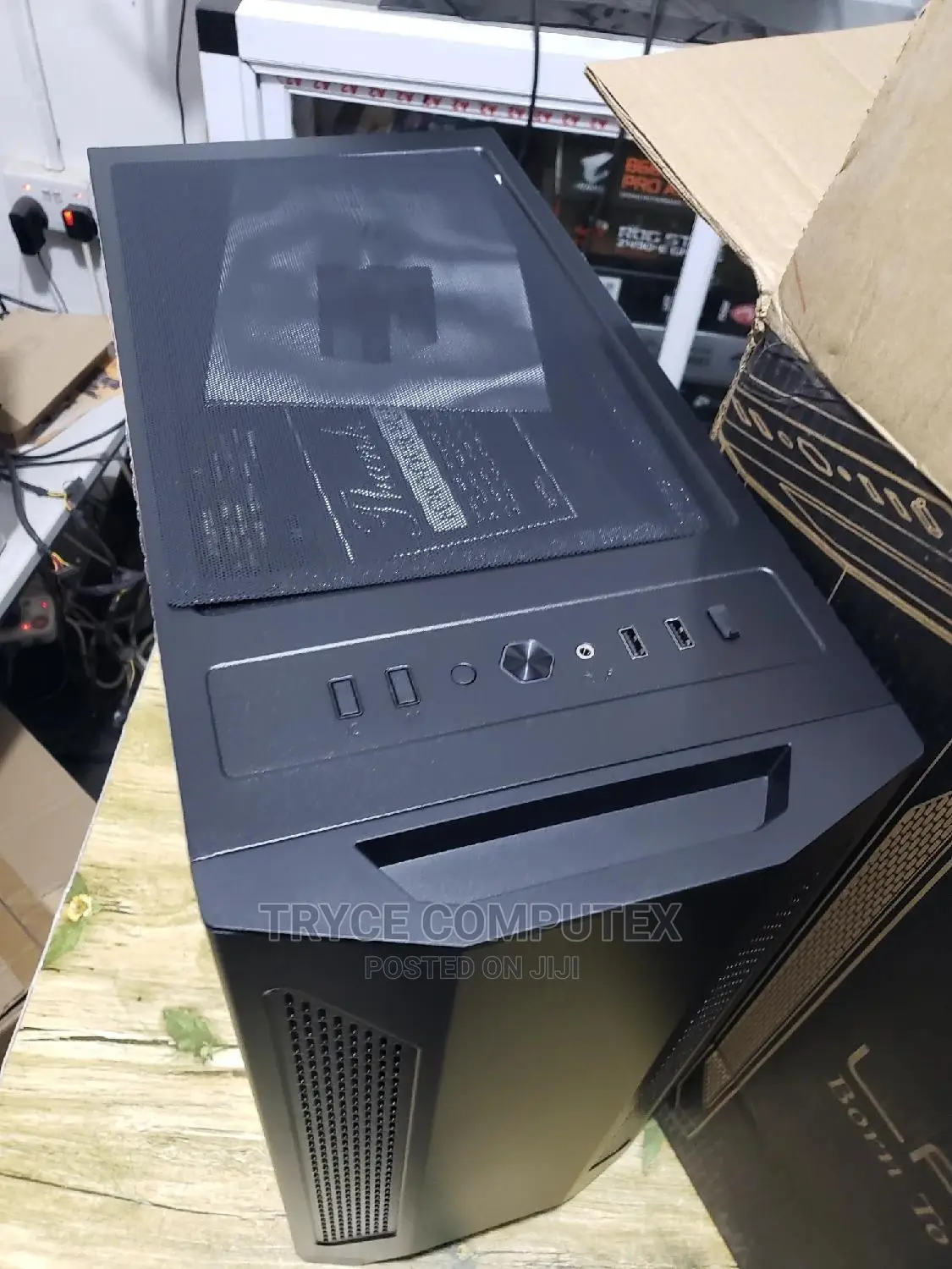 Lian Li Lancool Tempered Glass Atx Cas