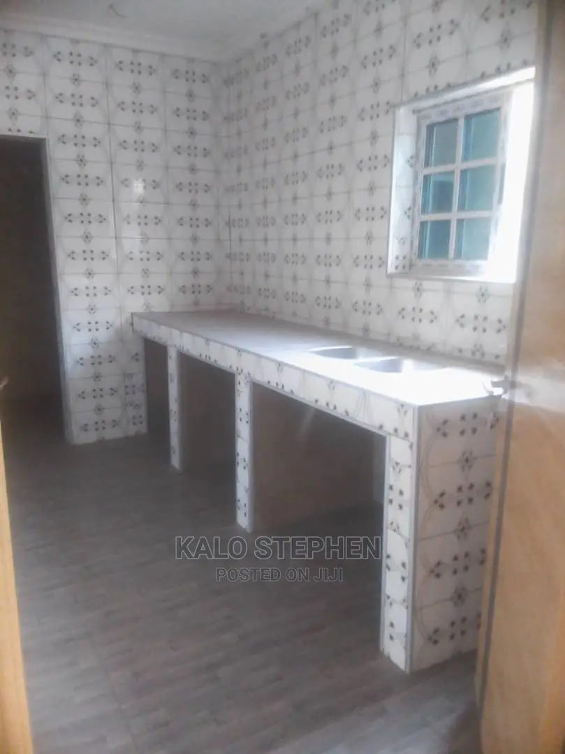 Experienced Tiles Contrutor