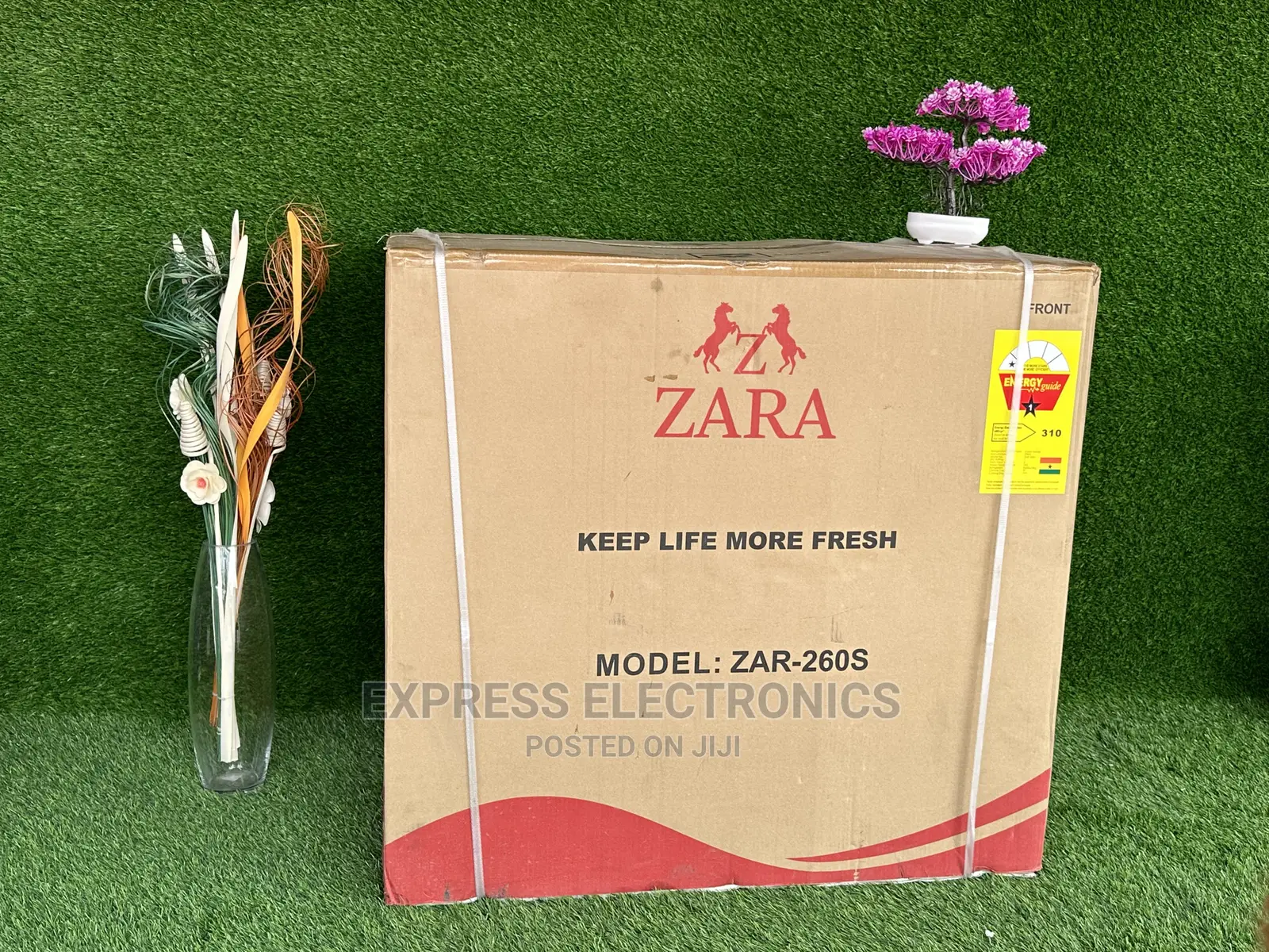 Zealous Chest Freezer Single Door Zara Sliding Glass Shelve