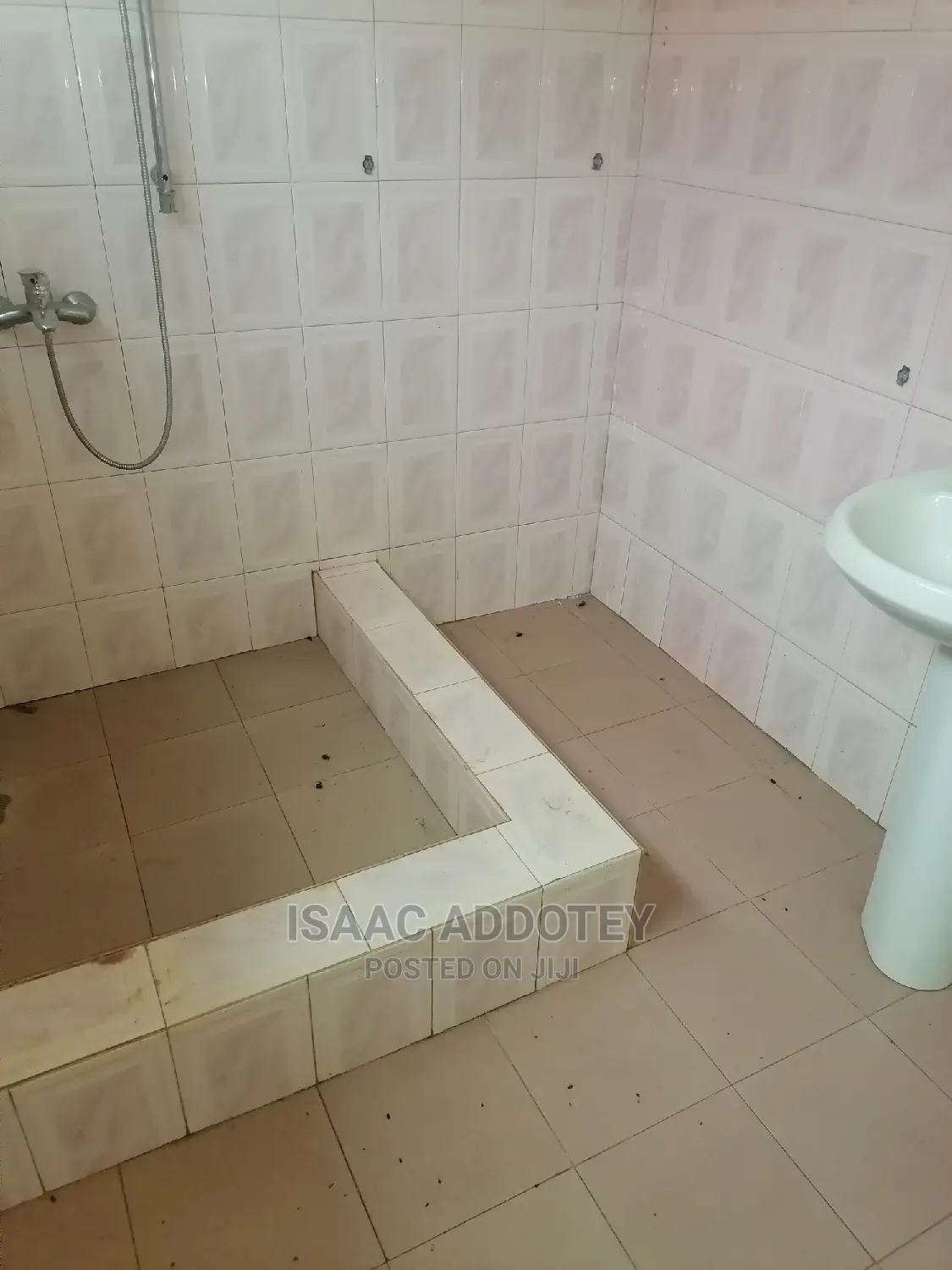 2bdrm Apartment in Spintex Kotobabi for rent