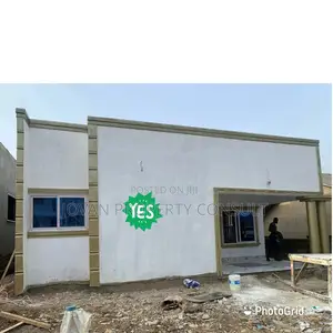 3bdrm House in Kwabenya Acp, Ga South Municipal for sale