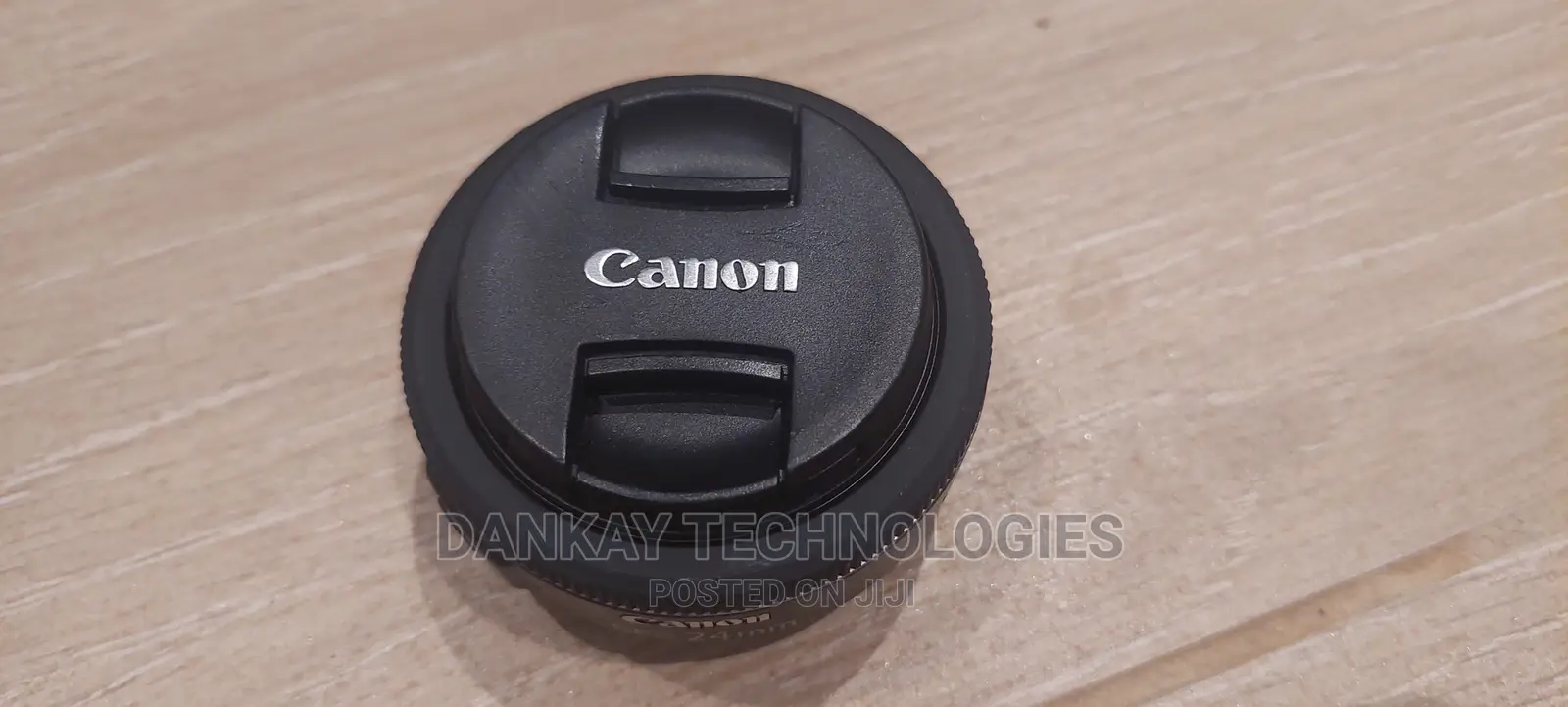 Canon Ef-s 24mm F/2.8 Stm Lens