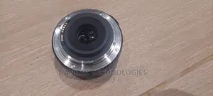 Canon Ef-s 24mm F/2.8 Stm Lens
