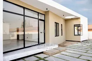 3bdrm House in East Legon for Sale