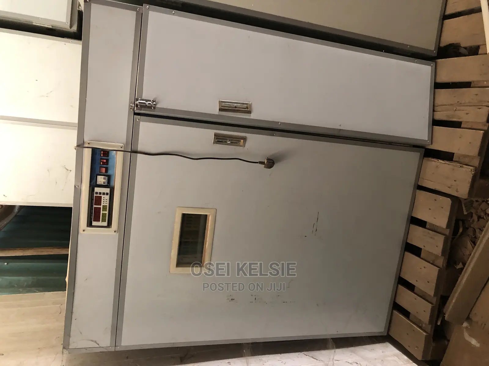Automatic Incubator