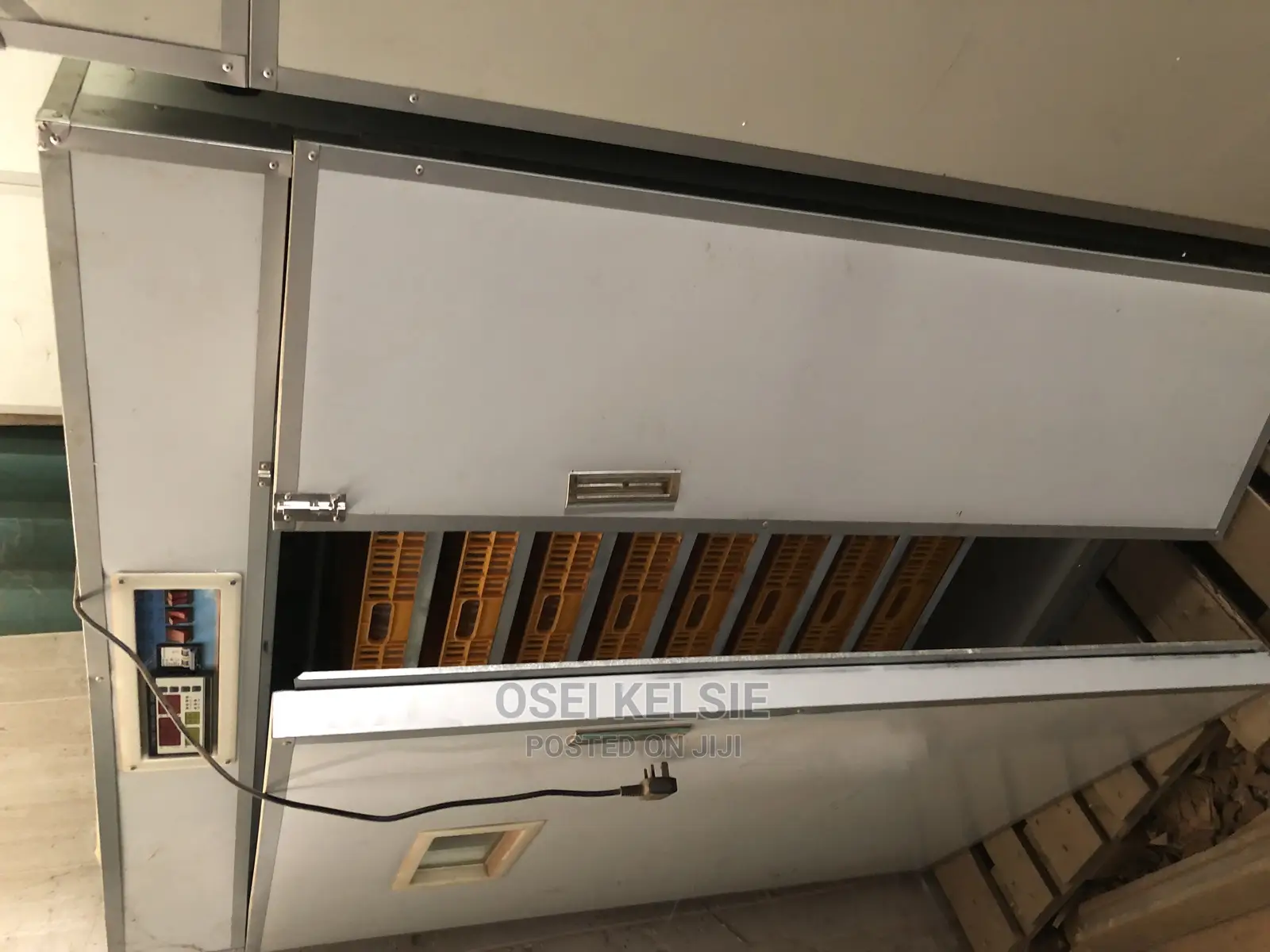 Automatic Incubator