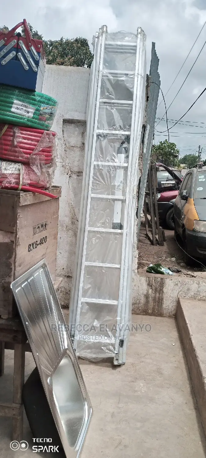 10/3 Extension Ladders
