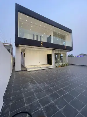 4bdrm House in Oyarifa for Sale