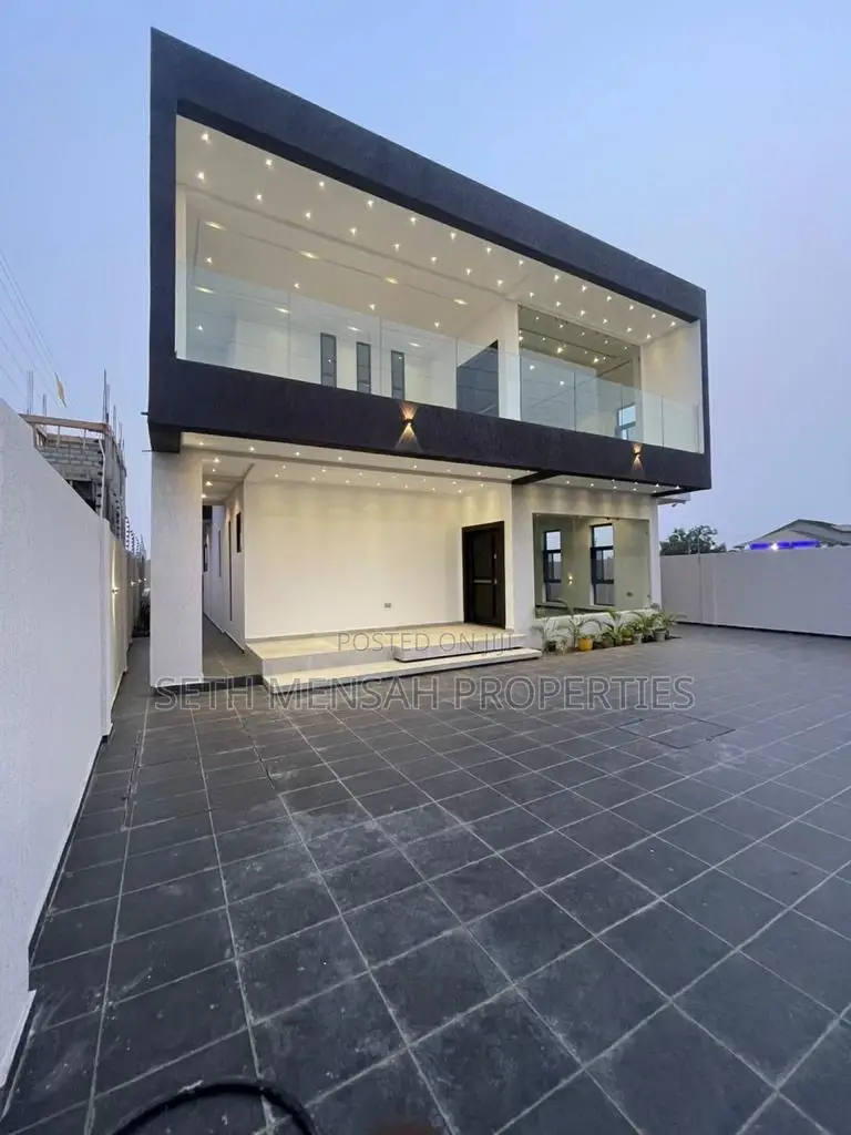 4bdrm House in Oyarifa for Sale