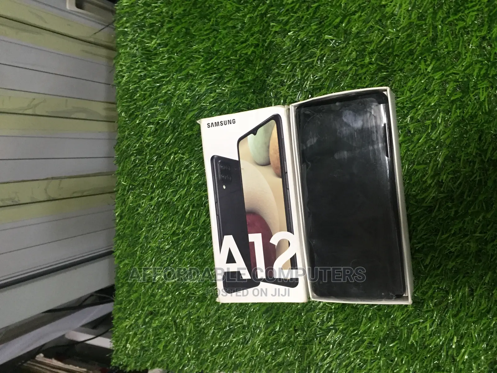 New Samsung Galaxy A12 64 GB Black