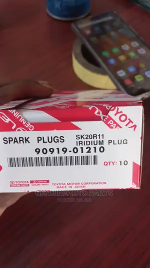 90919-01210 Toyota Spark Plug (Denso Sk20r11) 9091901210,