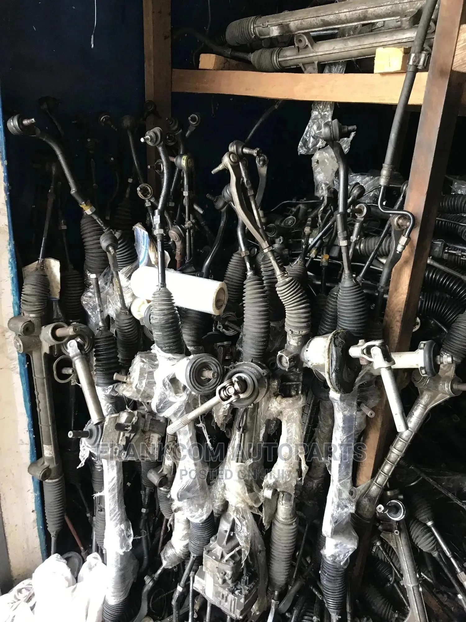 All Kind of Car Ssteering Racks Available.
