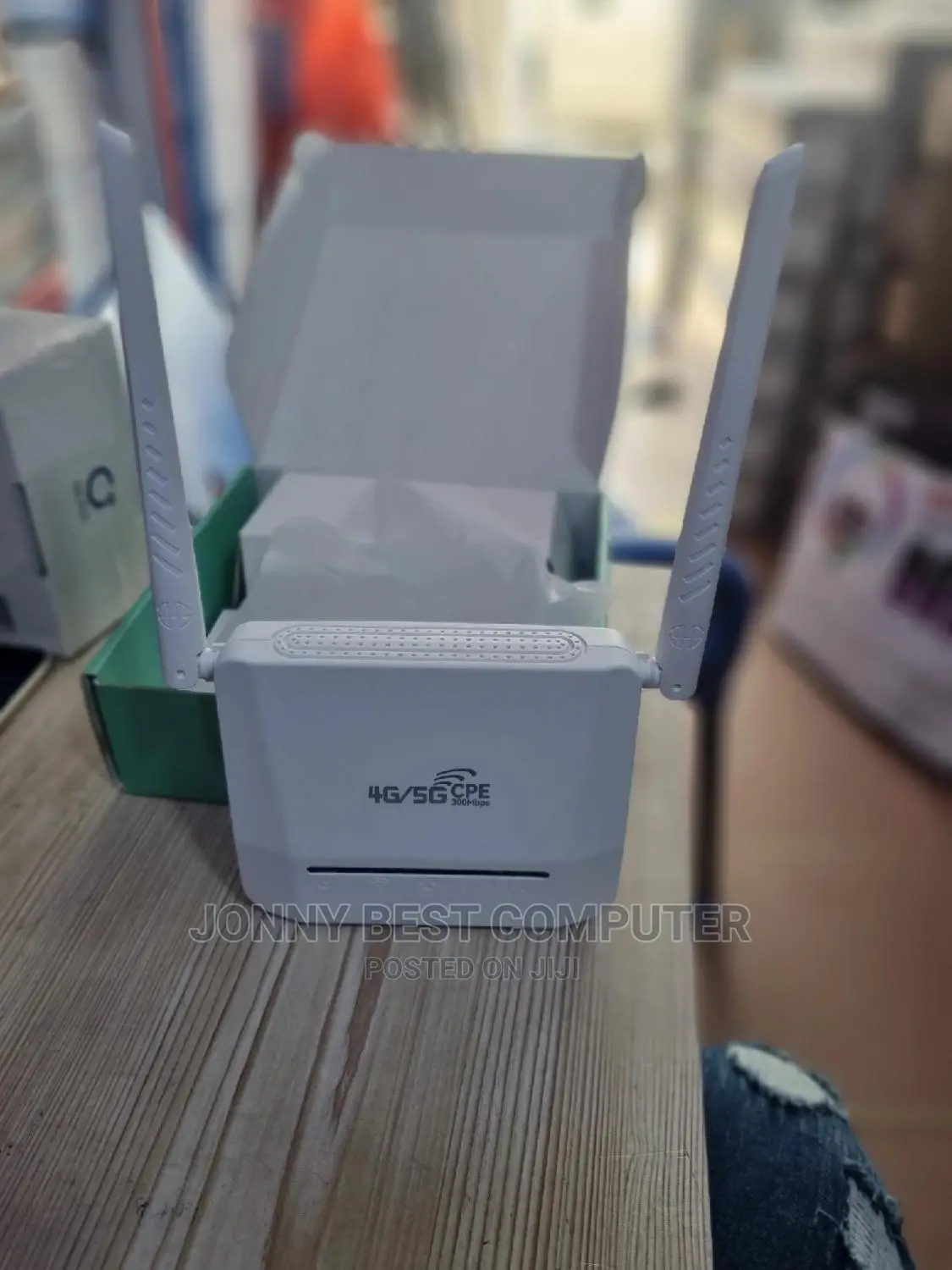 Universal 4G Router