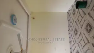 2bdrm Mansion in De-Icons Real Estate, Awutu Senya East Municipal