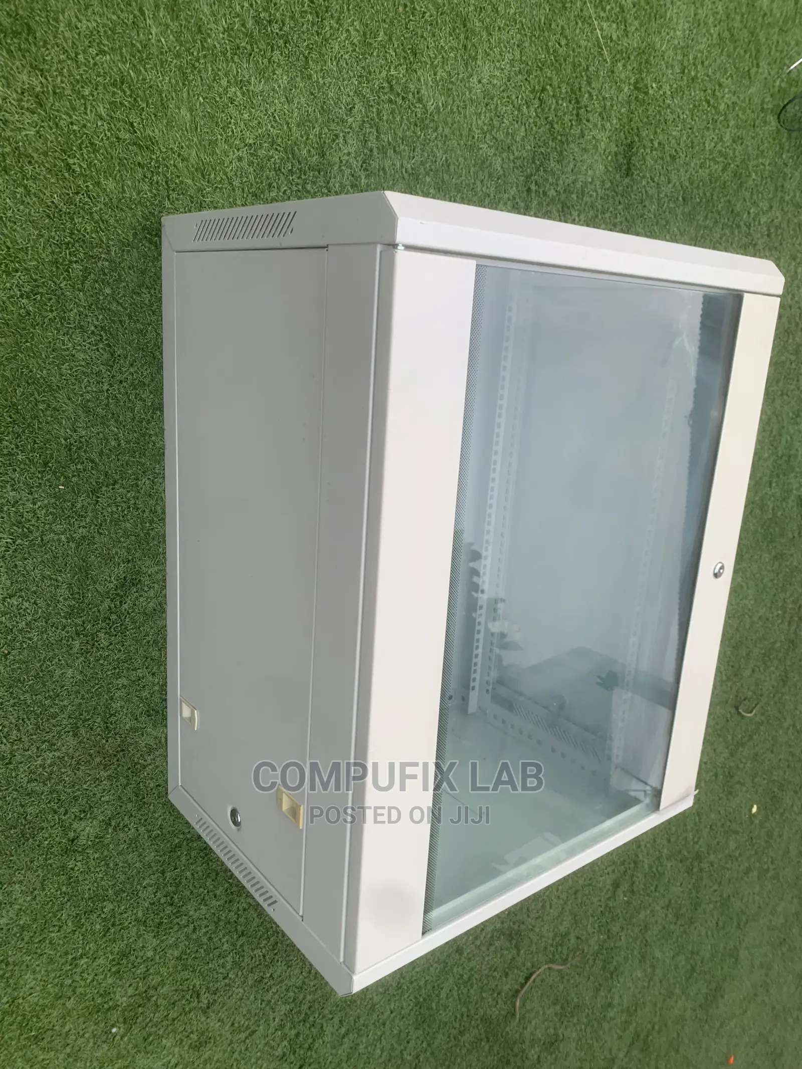 17U Cabinet