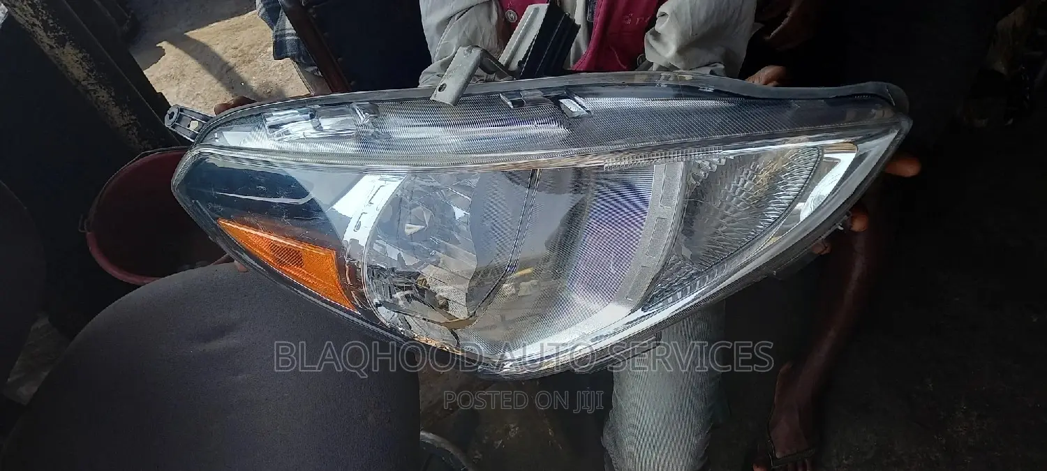 Nissan Versa 2010-2015 Front HEADLIGHT Available