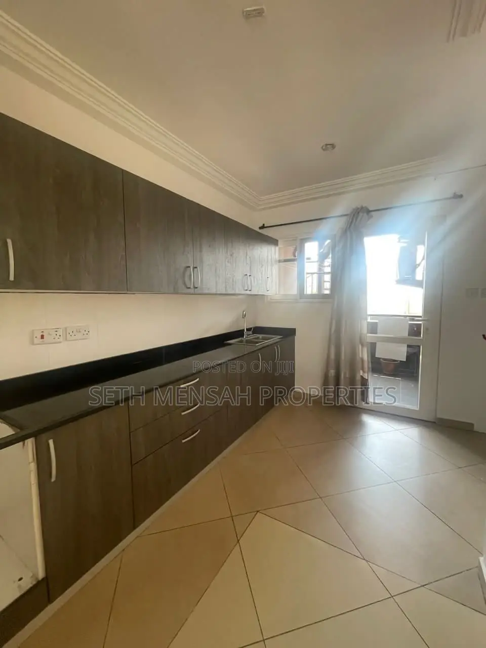 3bdrm Apartment in East Legon for Rent