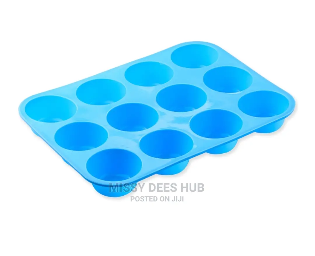 Silicone Cupcake Tray - 12 Holes