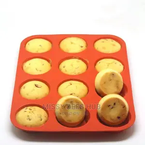 Silicone Cupcake Tray - 12 Holes