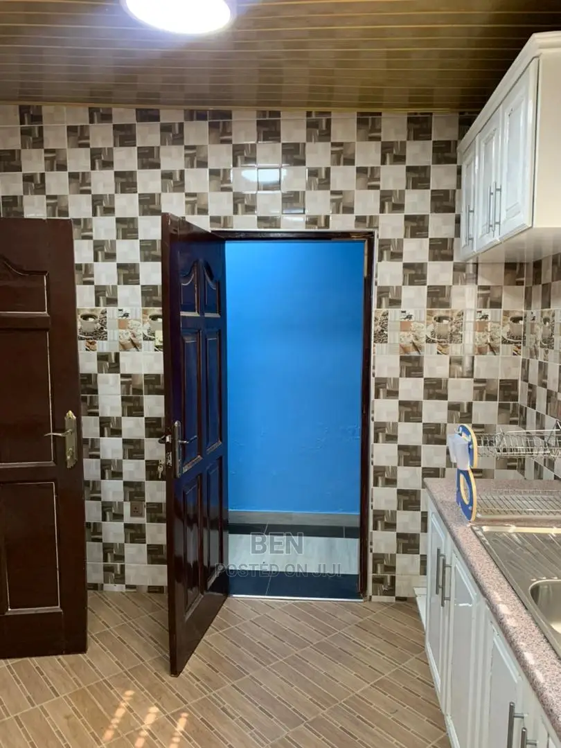 3bdrm Apartment in Kisseman, Achimota for Rent