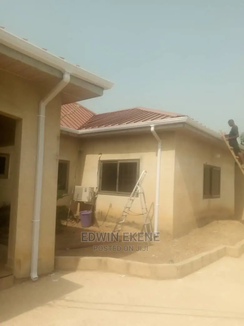 Rain Gutter Install