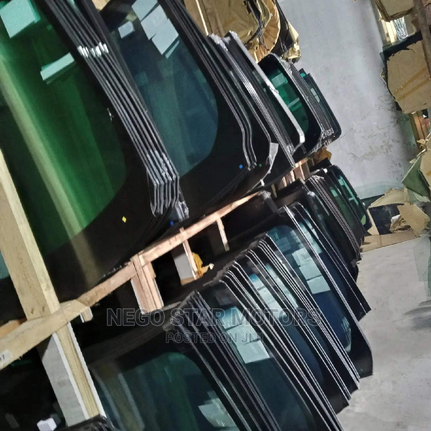 Toyota Tundra Windscreens Camera Type