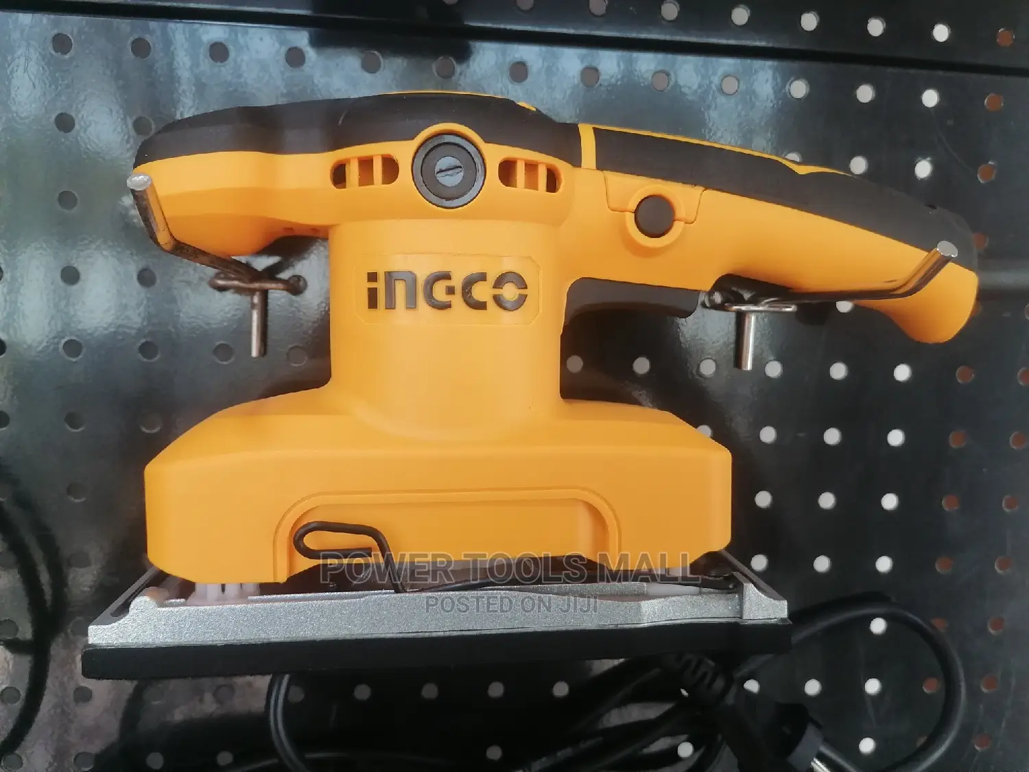 FS3208 (Finishing Sander)
