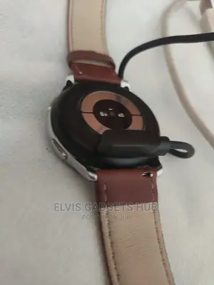 Oraimo Nova v 4pins Smart Watch Charger