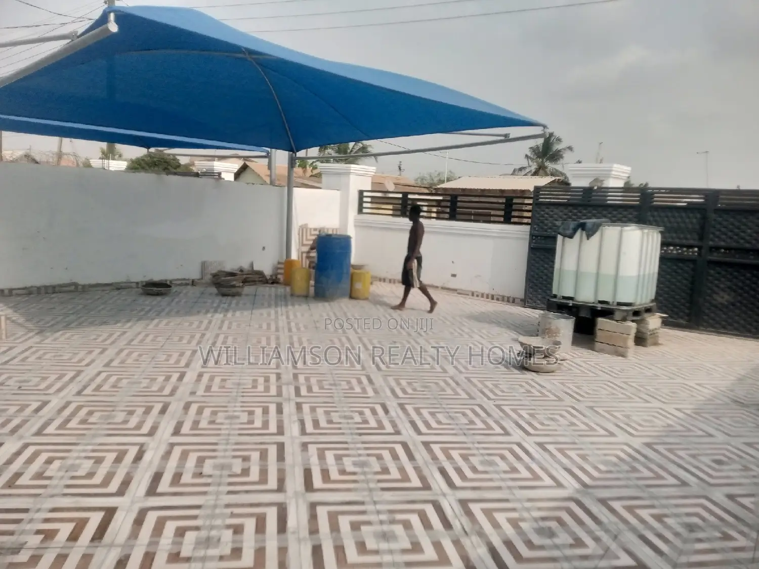 3bdrm House in Hfc Estate, Spintex for sale